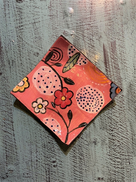 Tác phẩm - Đĩa gốm - do Nâu Corner